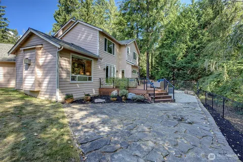 $1,750,000 | 2016 236th Avenue Southeast, Sammamish, WA 98075