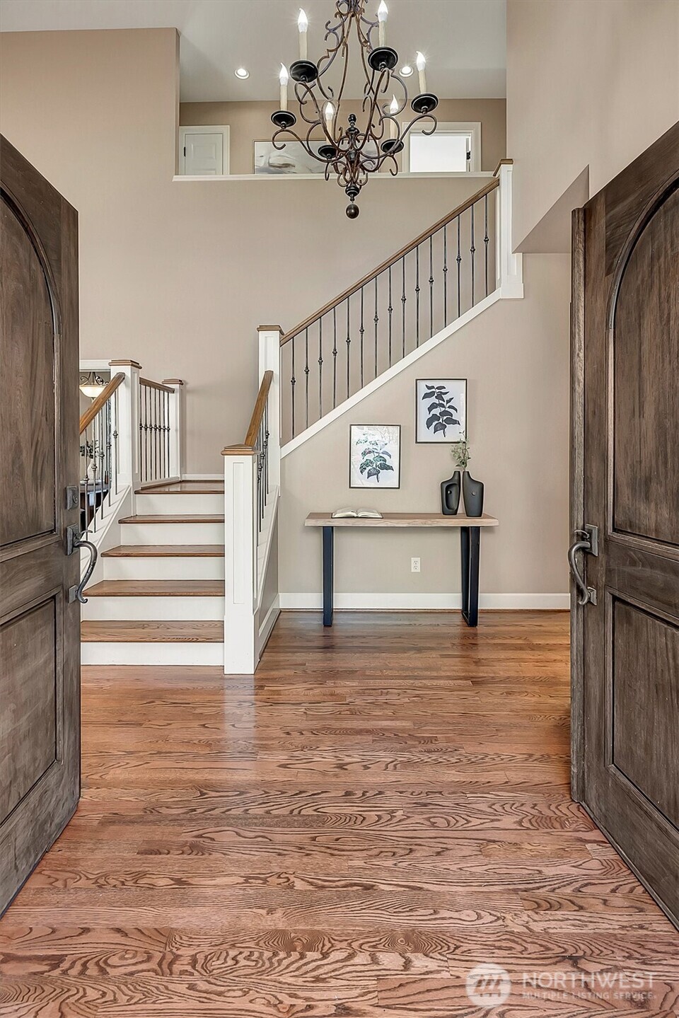 2016 236th Avenue Southeast Sammamish, WA 98075 - Photo 3 of 25 a view of entryway and hall