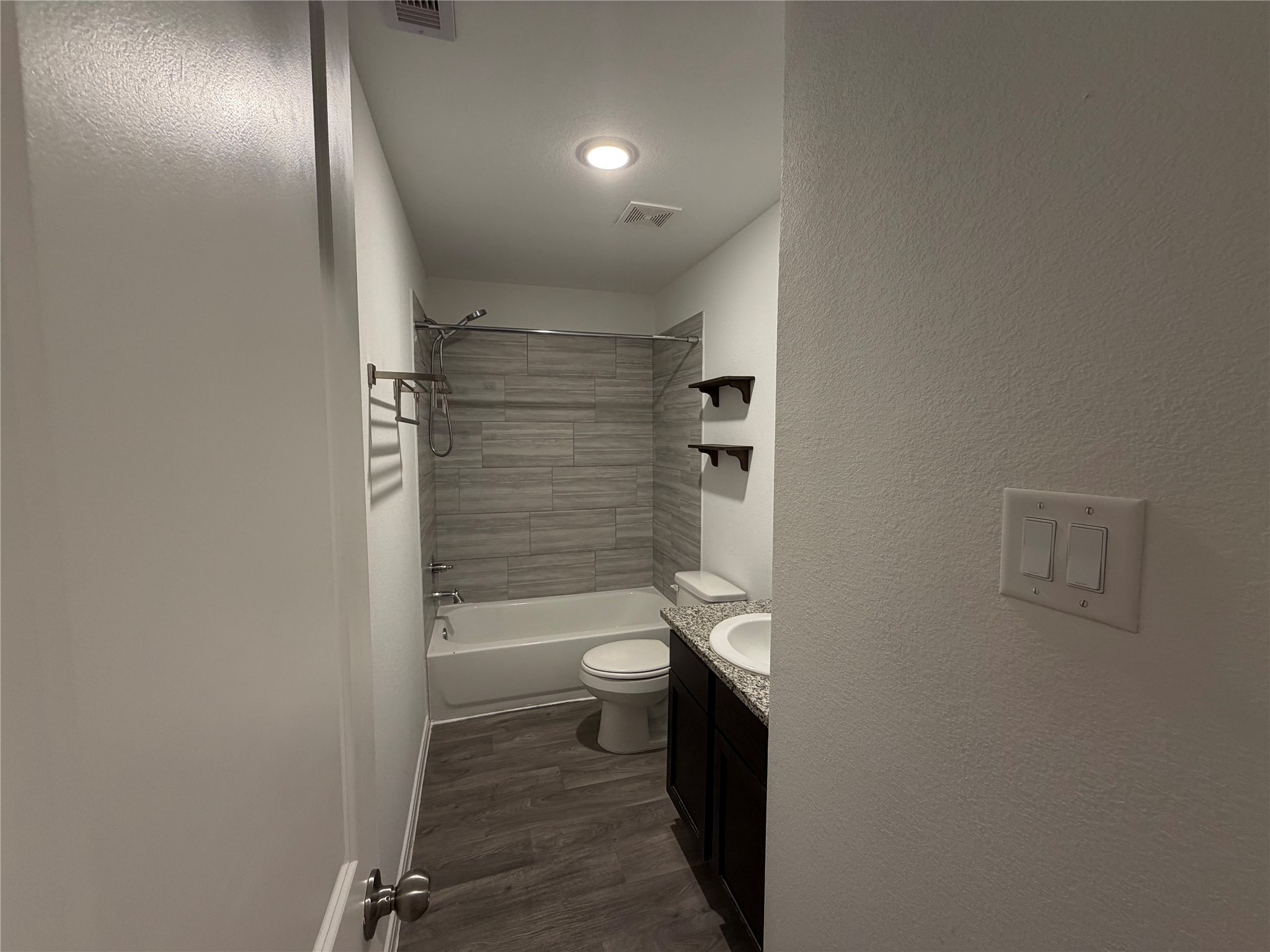 16550 Colleen Place Conroe, TX 77306 - Photo 15 of 19 Bathroom