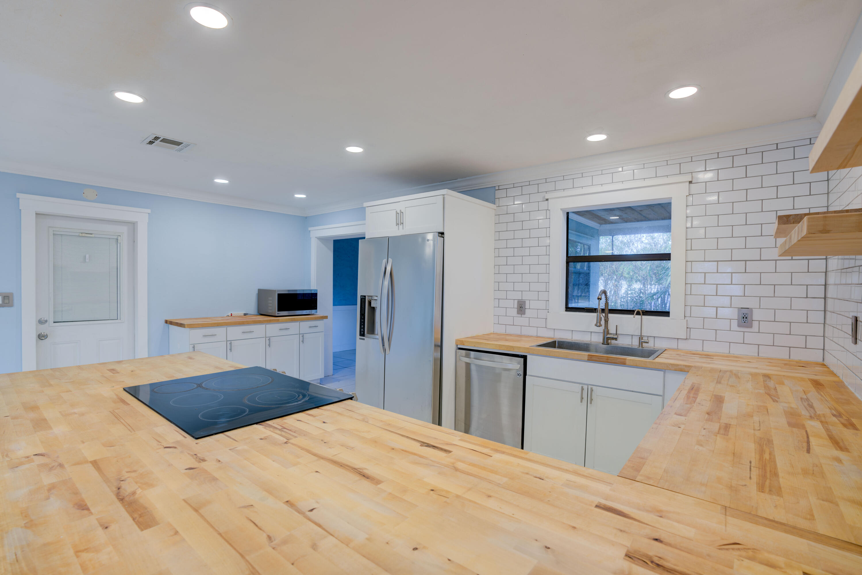 709 Gumtree Road North Palm Beach, FL 33408 - Photo 13 of 51 Kitchen