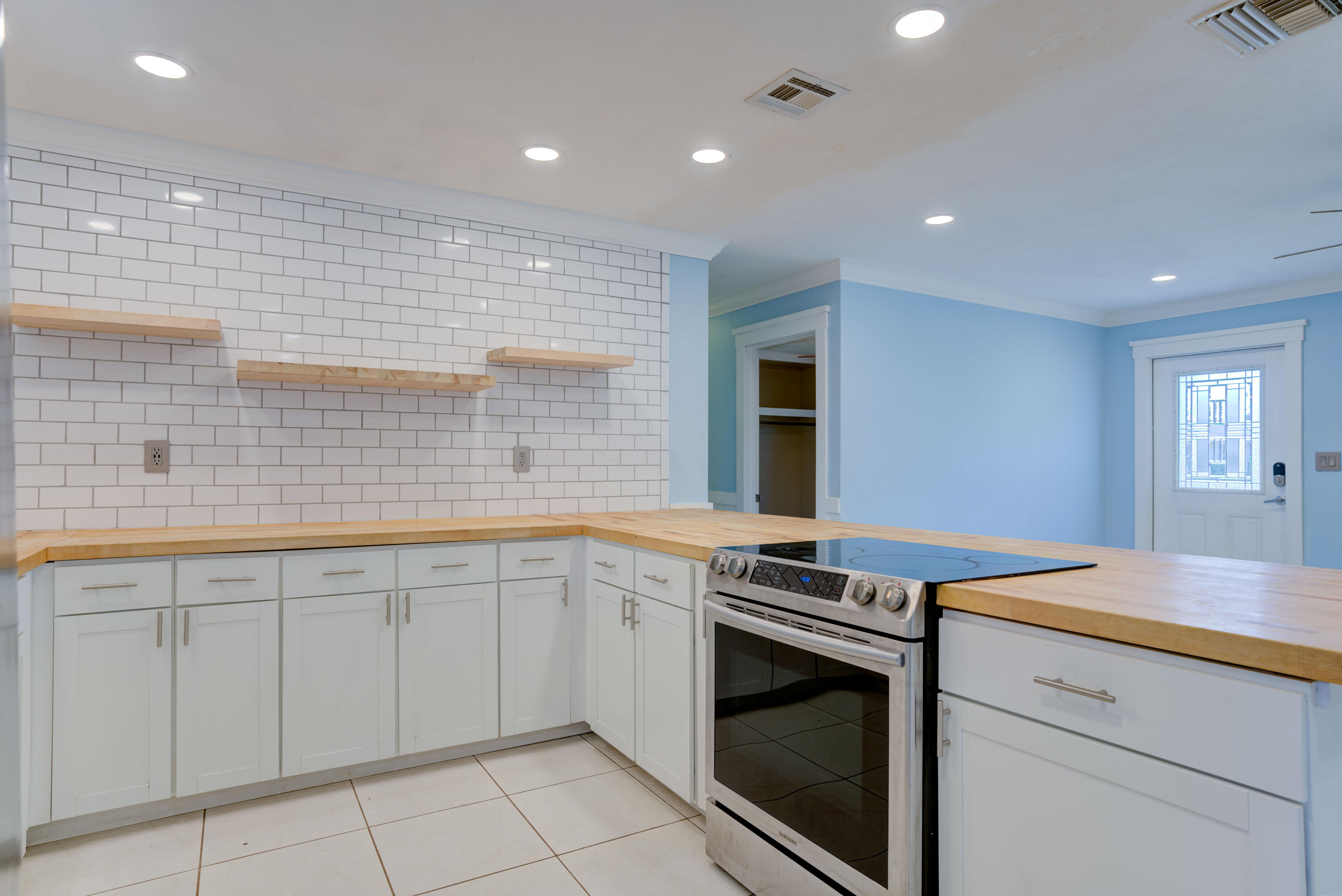 709 Gumtree Road North Palm Beach, FL 33408 - Photo 17 of 51 Kitchen