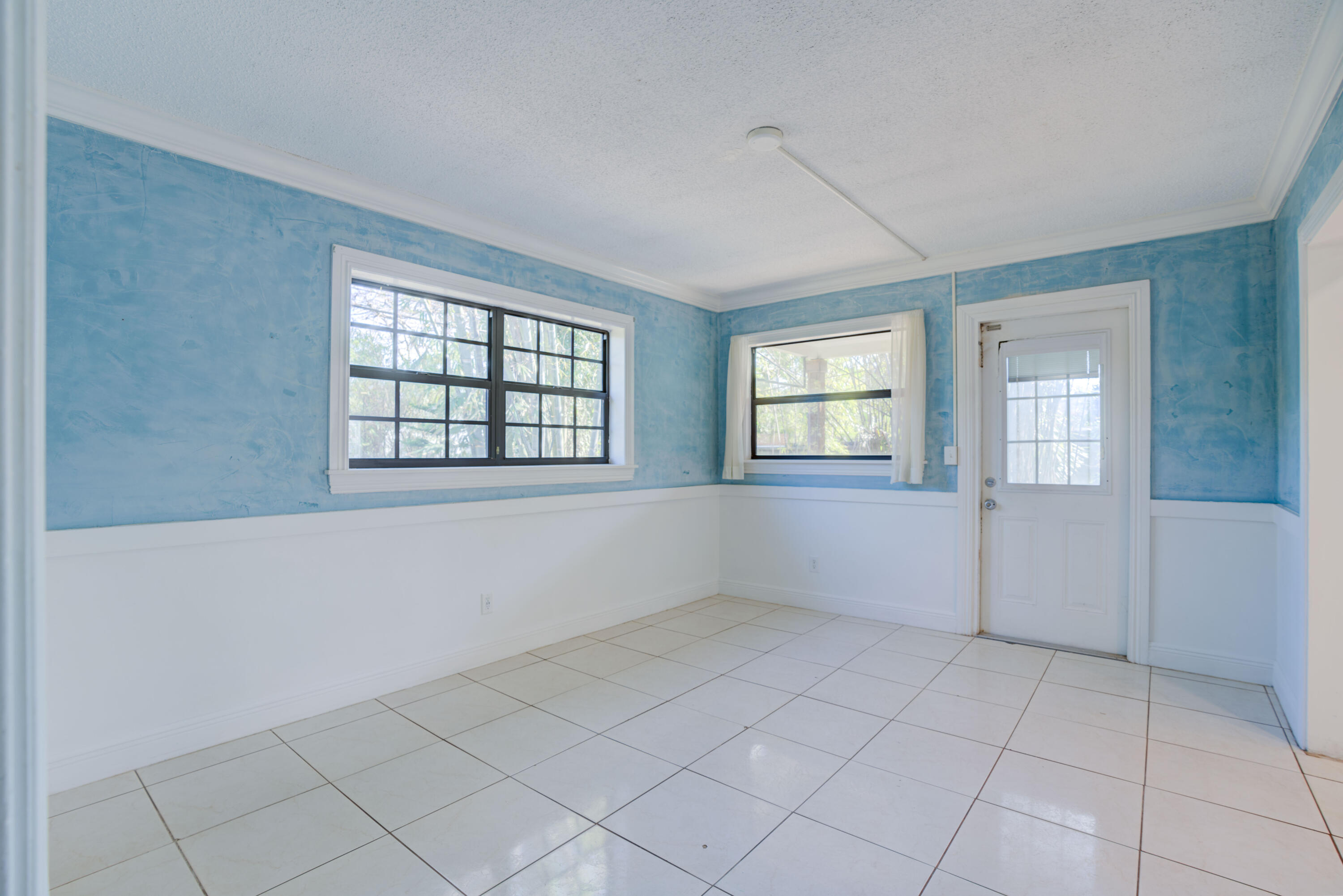709 Gumtree Road North Palm Beach, FL 33408 - Photo 20 of 51 Dining Room