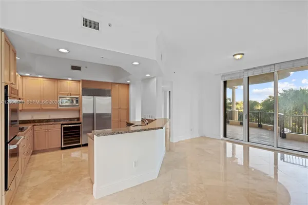 $13,500 | 13621 Deering Bay Drive, Unit 304, Coral Gables, FL 33158