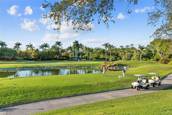 $13,500 | 13621 Deering Bay Drive, Unit 304, Coral Gables, FL 33158