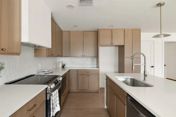 $639,000 | 2200 Bristol Drive, Austin, TX 78723