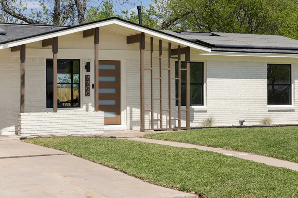 $639,000 | 2200 Bristol Drive, Austin, TX 78723