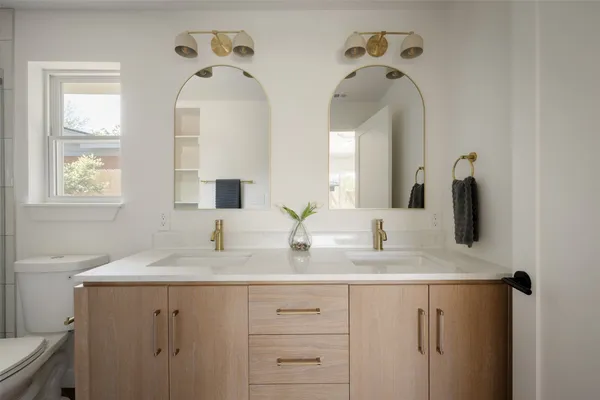 $639,000 | 2200 Bristol Drive, Austin, TX 78723