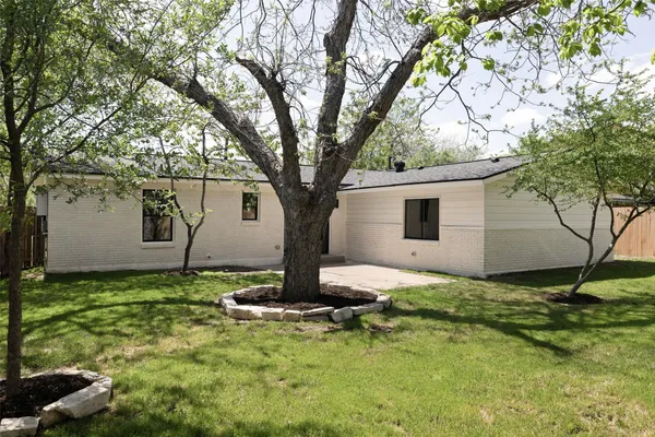 $639,000 | 2200 Bristol Drive, Austin, TX 78723