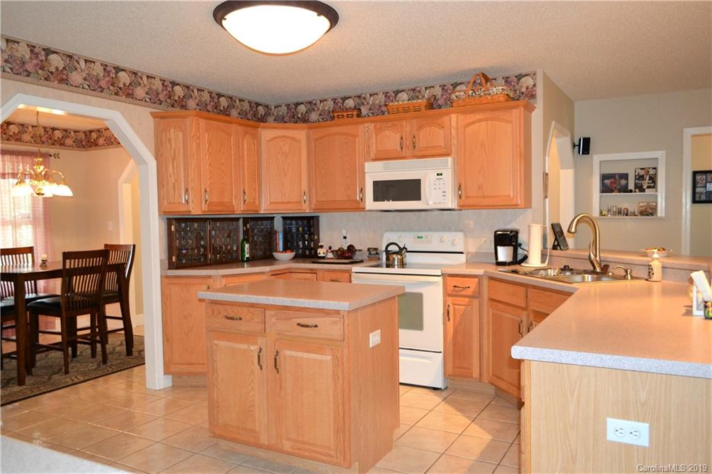 58 Rash Road Asheville, NC 28806 - Photo 7 of 18 Gallery Image 7