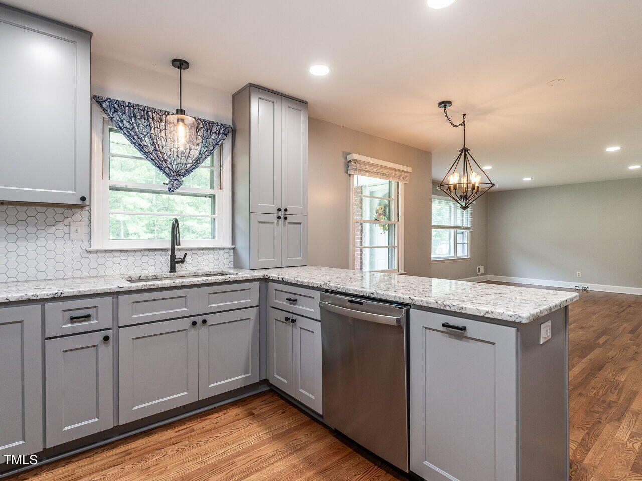 7800 White Oak Road Garner, NC 27529 - Photo 16 of 37 013-1280x960-kitchen