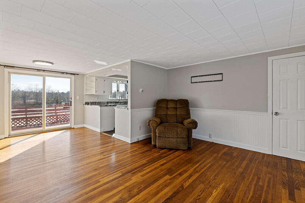 1072 Waterville Road Skowhegan, ME 04976 - Photo 37 of 53 34_BP5A0078_DxO_mls