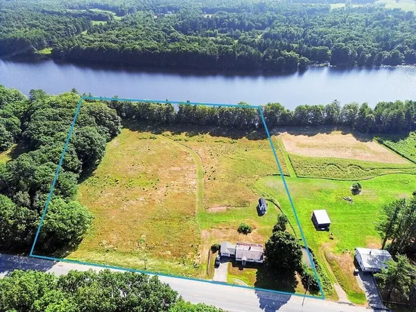 $379,900 | 1072 Waterville Road, Skowhegan, ME 04976