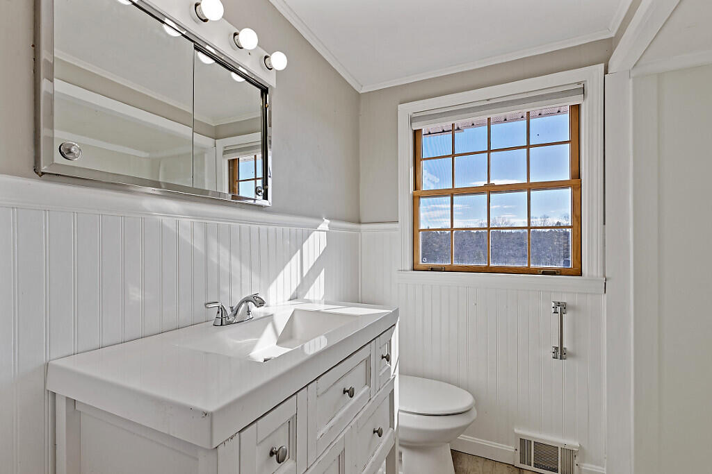 1072 Waterville Road Skowhegan, ME 04976 - Photo 46 of 53 43_BP5A0039_DxO_mls