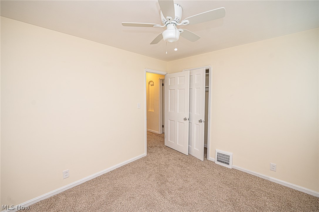 1664 Winchester Road Cleveland, OH 44124 - Photo 18 of 28