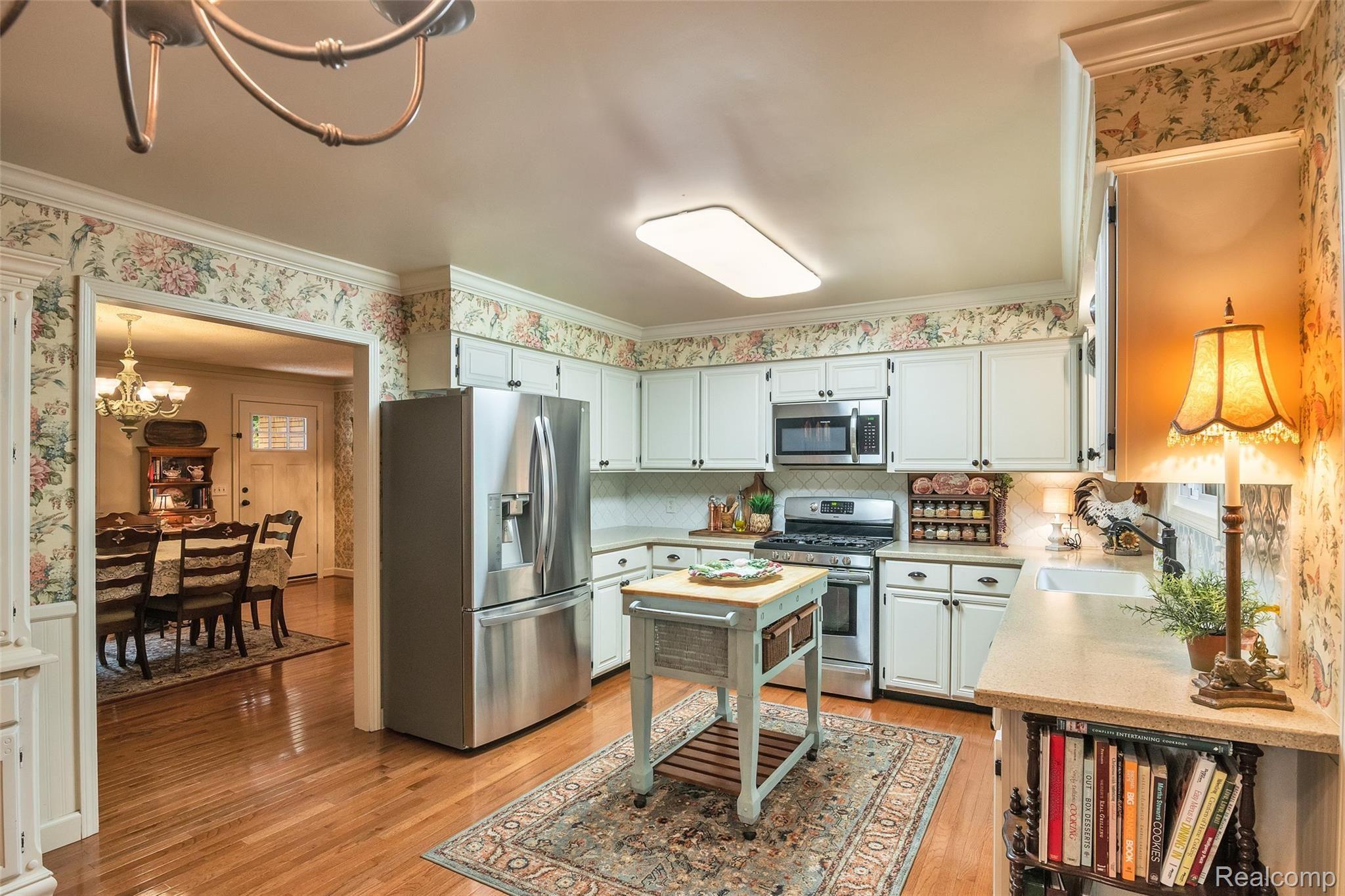 27117 Bell Road New Boston, MI 48164 - Photo 21 of 49 14-27117-Bell-Rd-WindowStill-Real-Estate-Photography-14.jpg