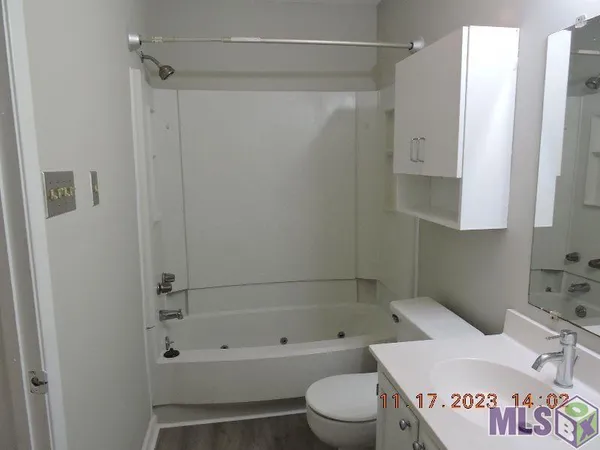 $1,000 | 402 Lee Drive, Unit 9A, Baton Rouge, LA 70808