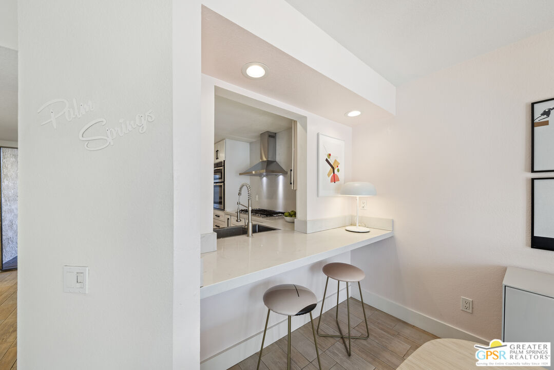 415 Rio Vista Drive Palm Springs, CA 92262 - Photo 11 of 33