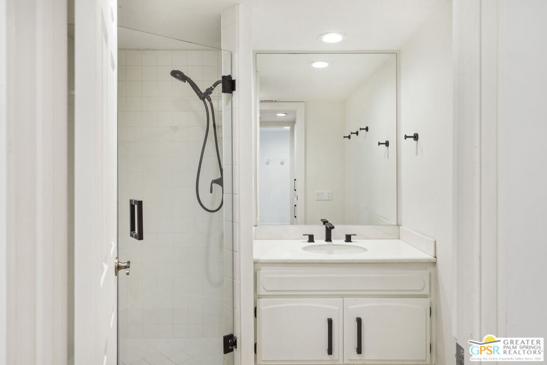 415 Rio Vista Drive Palm Springs, CA 92262 - Photo 26 of 33