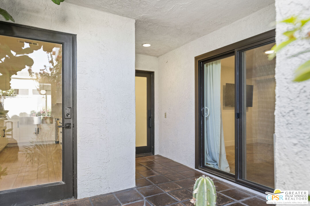 415 Rio Vista Drive Palm Springs, CA 92262 - Photo 28 of 33