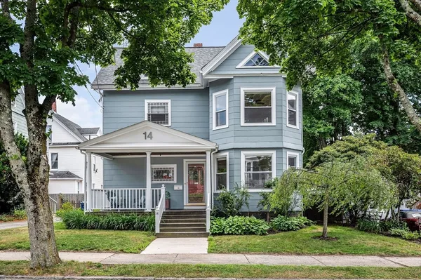 $849,900 | 14 Richardson Avenue, Wakefield, MA 01880