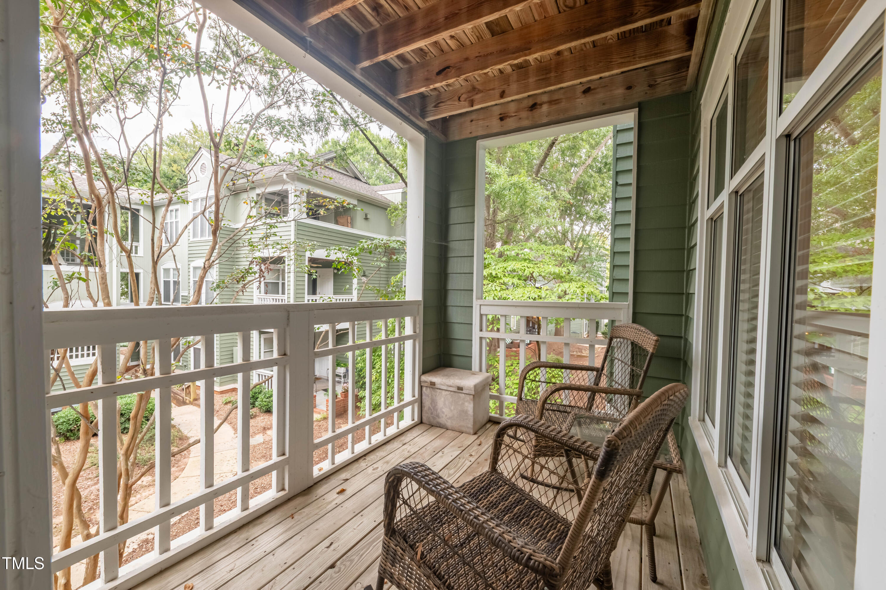 1211 Westview Lane, Unit 201 Raleigh, NC 27605 - Photo 26 of 40 2E6A6290-HDR