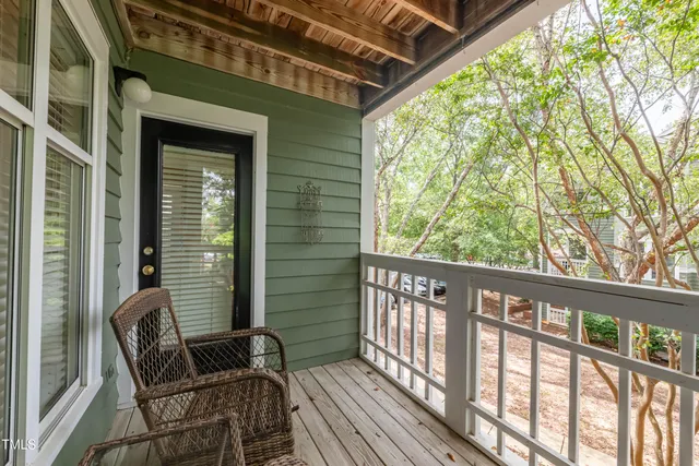 $300,000 | 1211 Westview Lane, Unit 201, Raleigh, NC 27605