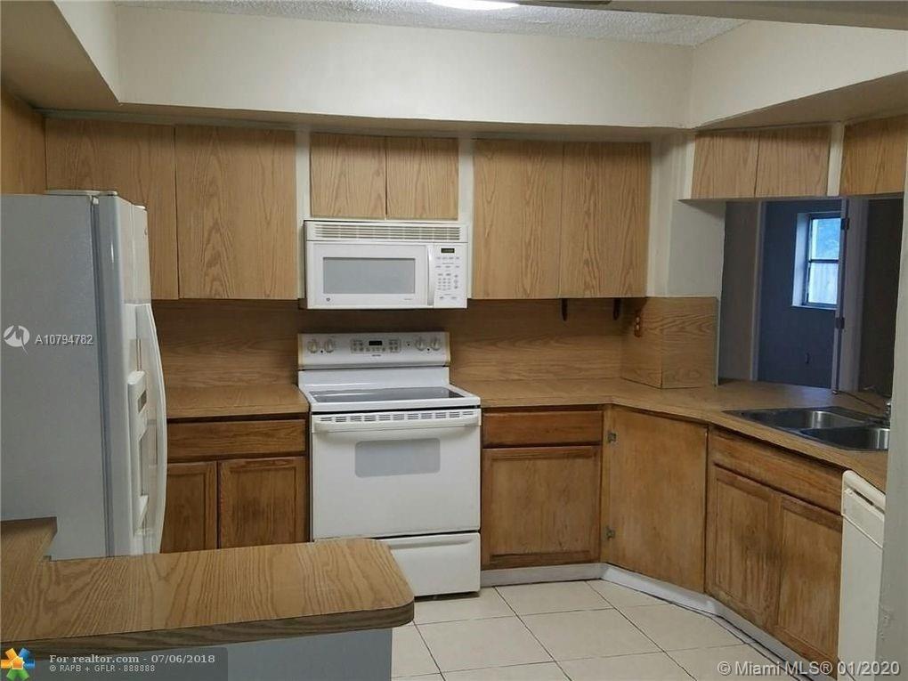6870 Southwest 28th Street Miramar, FL 33023 - Photo 3 of 22
