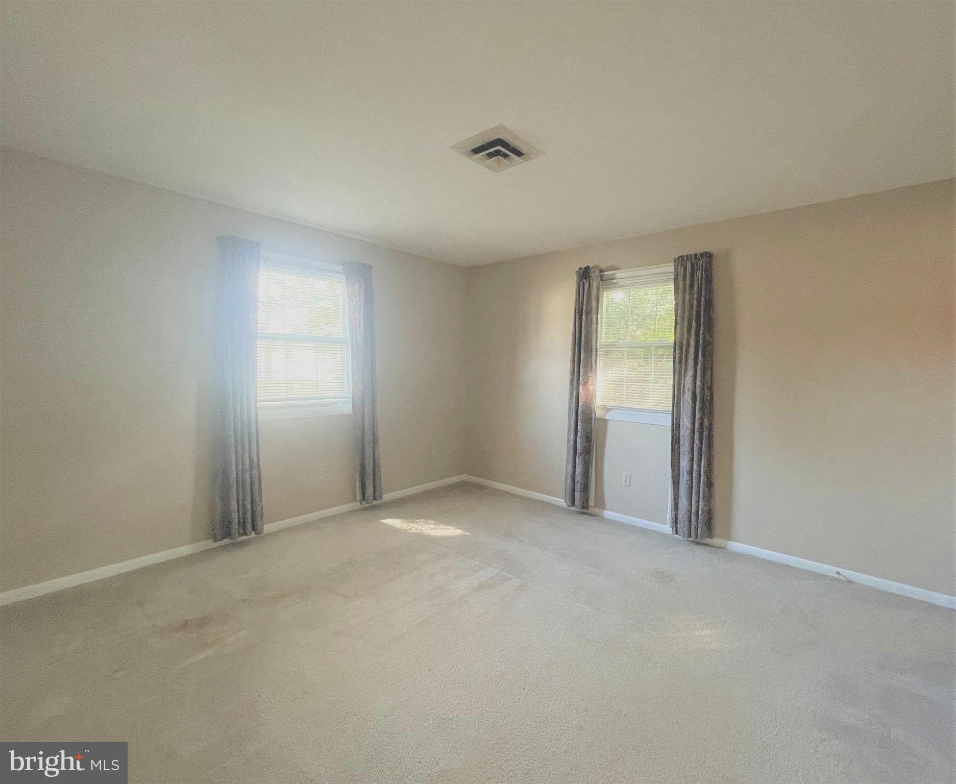 29 Georgia Road Pennsville, NJ 08070 - Photo 14 of 29 an empty room with windows and closet