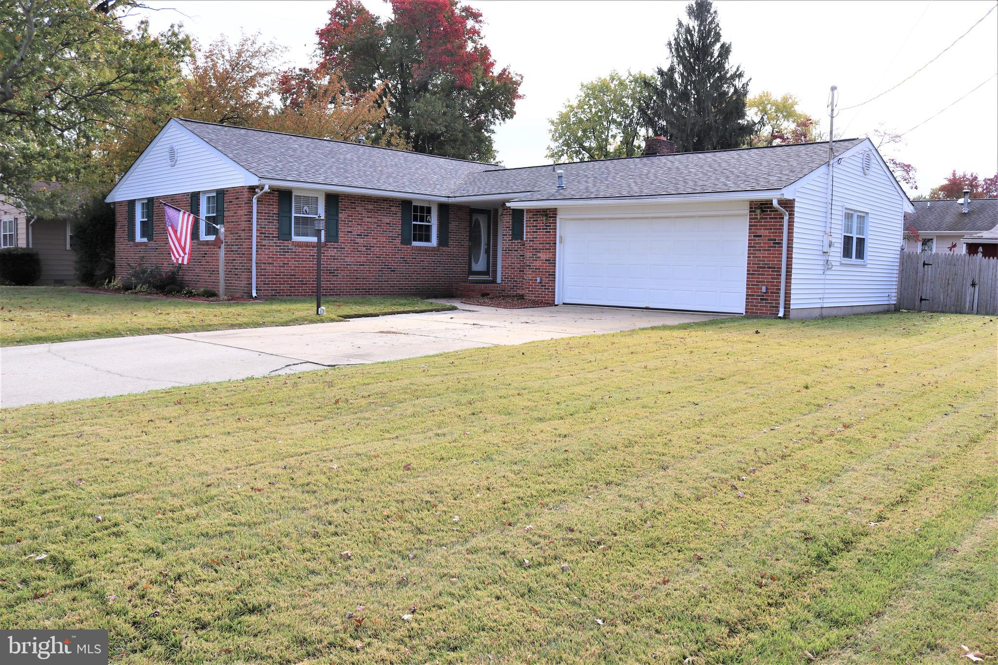 29 Georgia Road Pennsville, NJ 08070 - Photo 4 of 29 a front view of a house with a yard