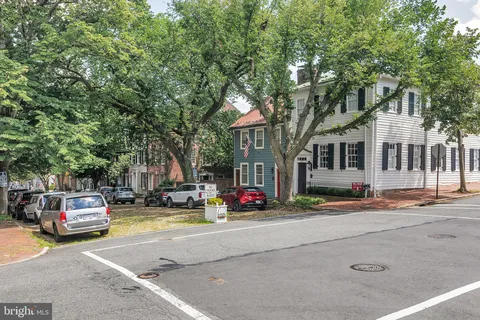 $5,650 | 732 South Payne Street, Alexandria, VA 22314