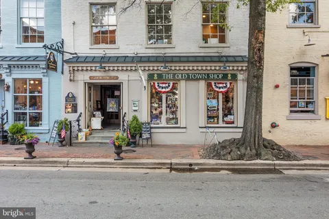 $5,650 | 732 South Payne Street, Alexandria, VA 22314