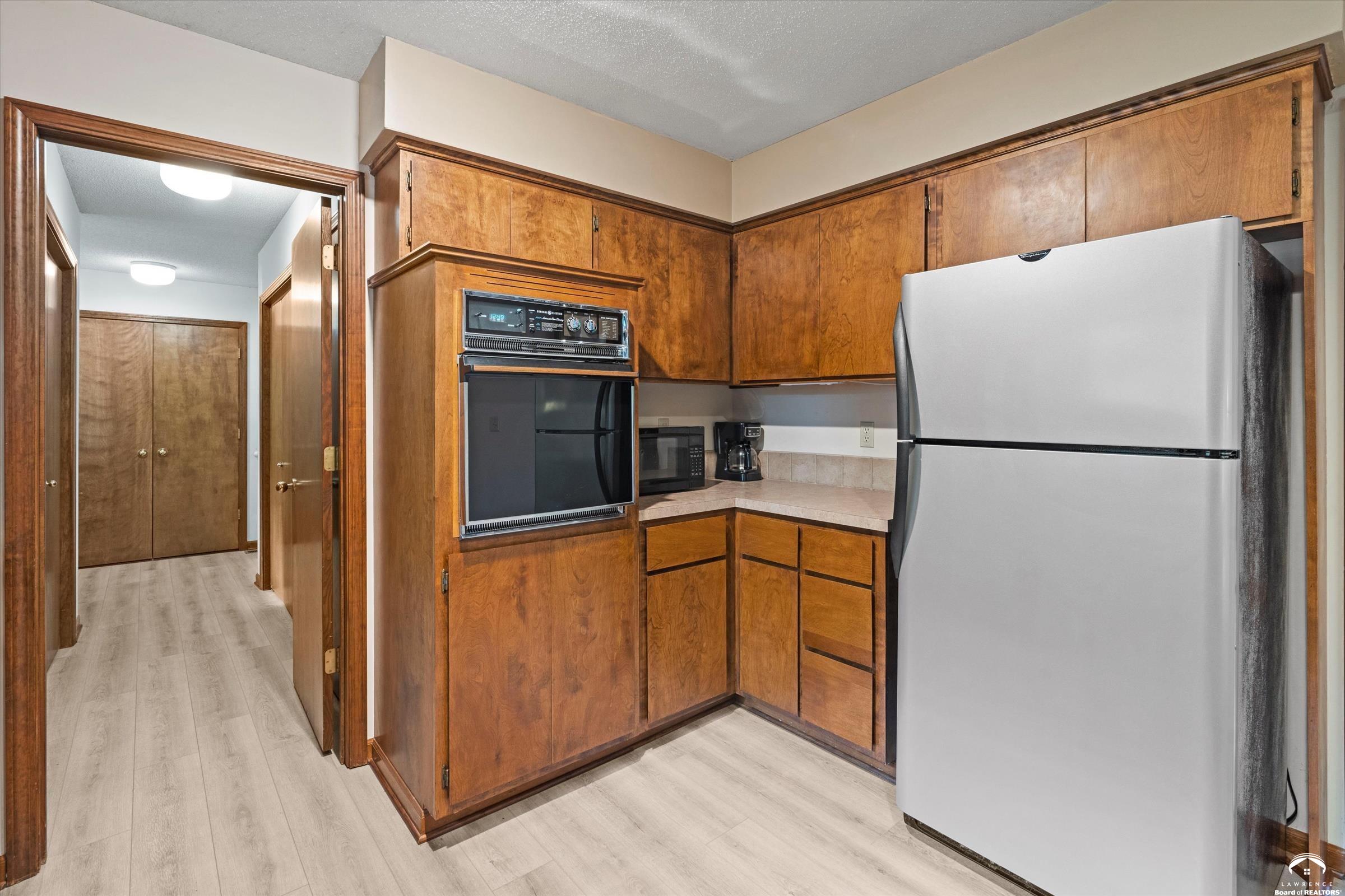 2609 Westdale Road Lawrence, KS 66049 - Photo 16 of 41