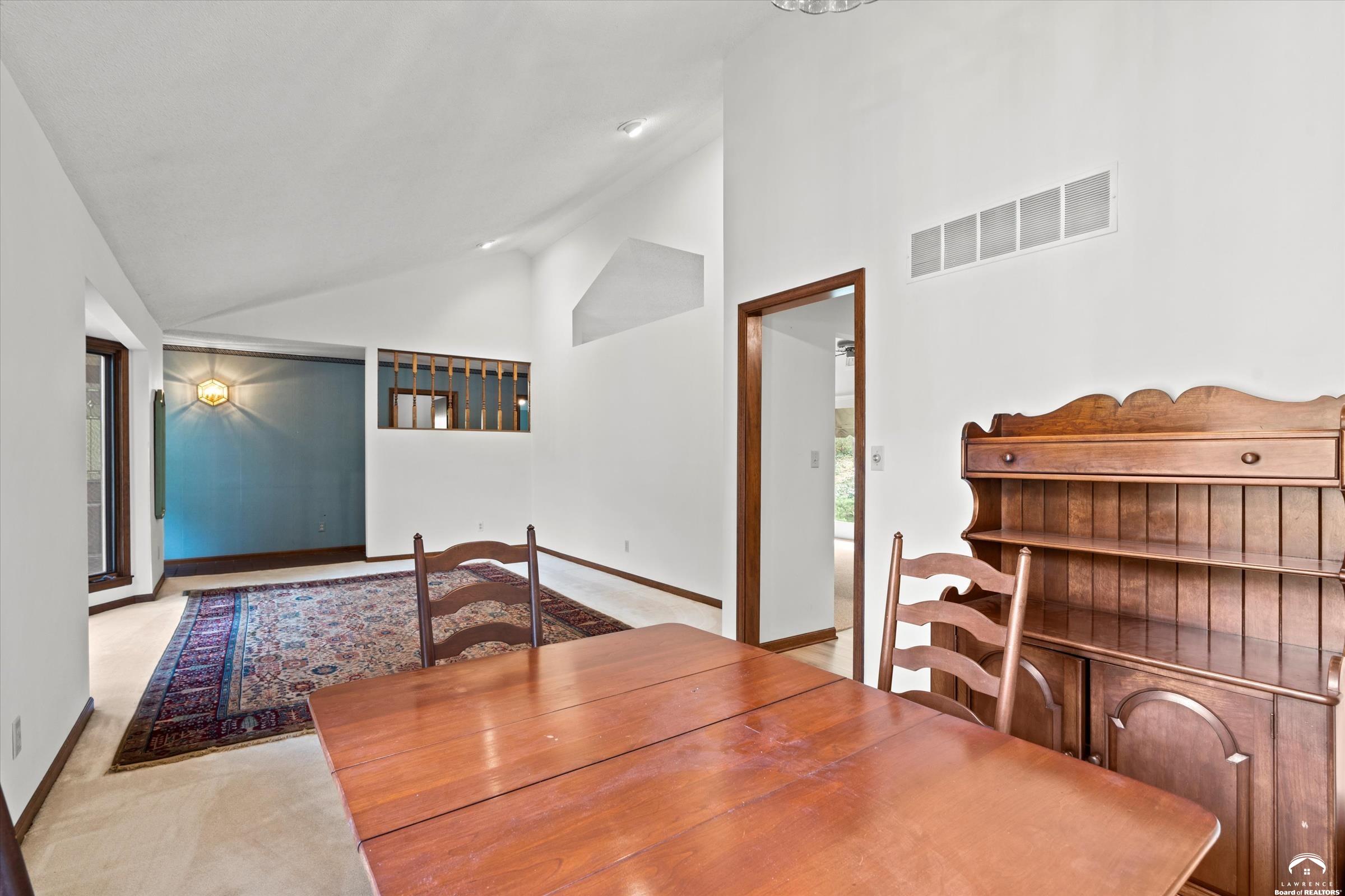 2609 Westdale Road Lawrence, KS 66049 - Photo 18 of 41