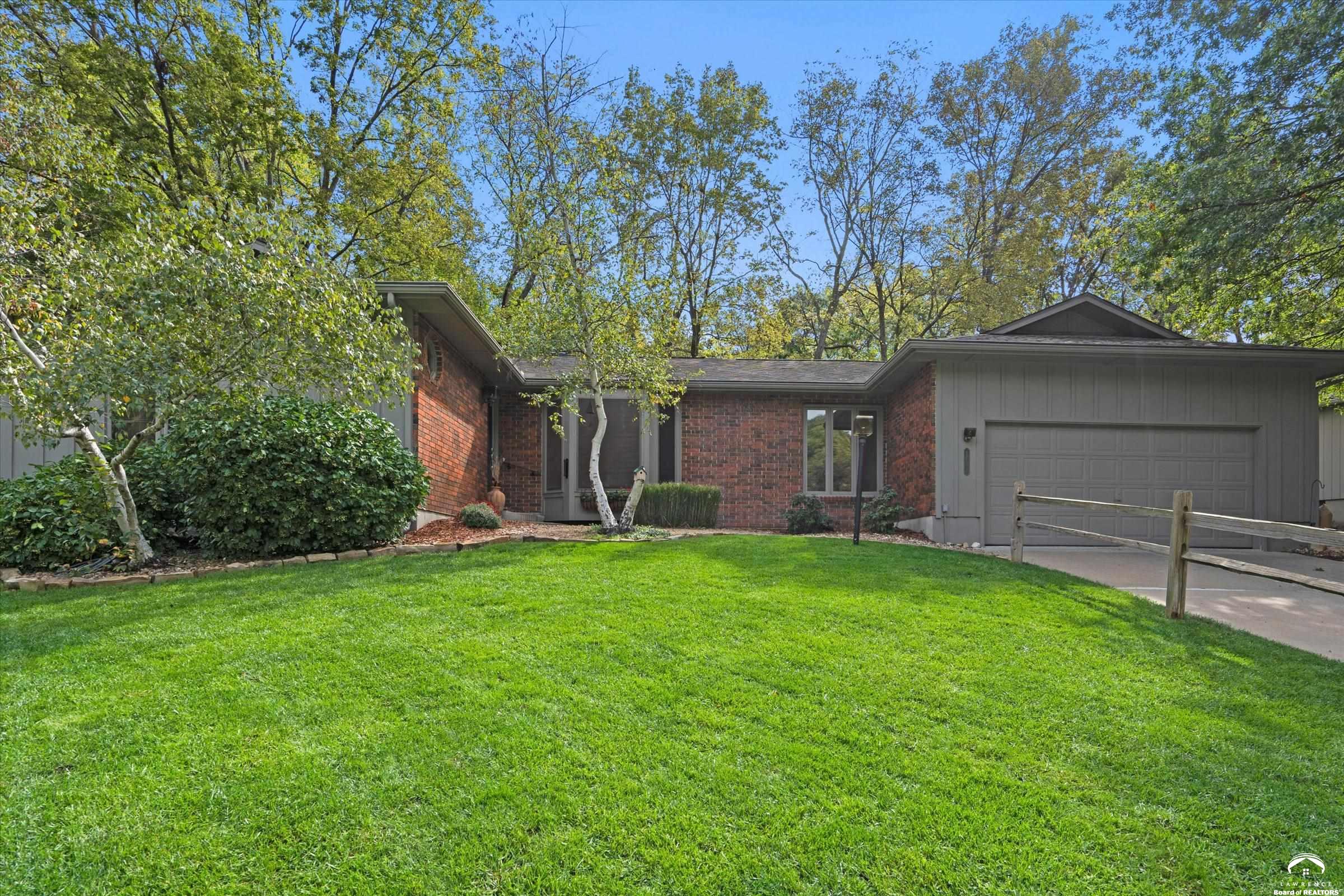 2609 Westdale Road Lawrence, KS 66049 - Photo 2 of 41