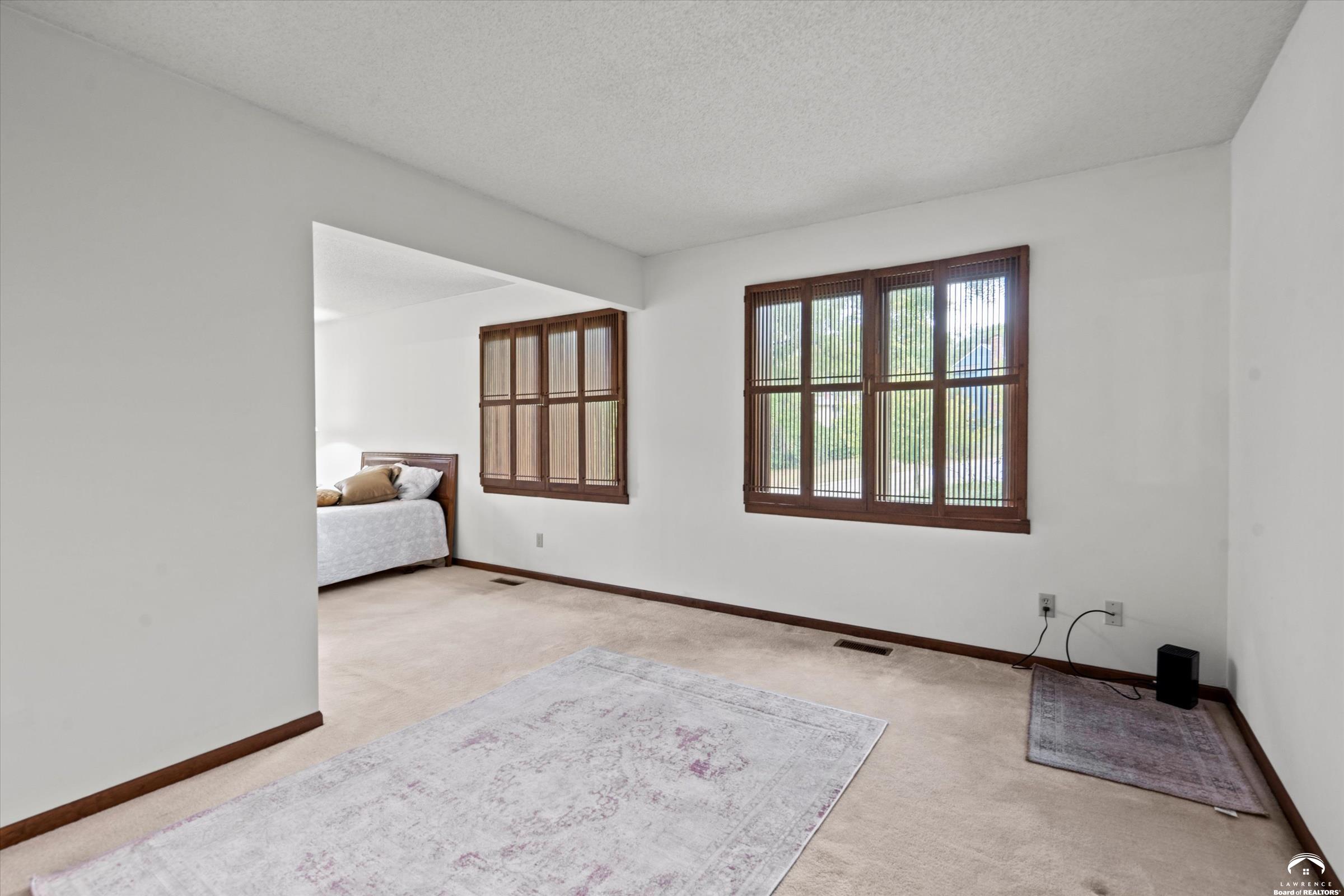 2609 Westdale Road Lawrence, KS 66049 - Photo 21 of 41