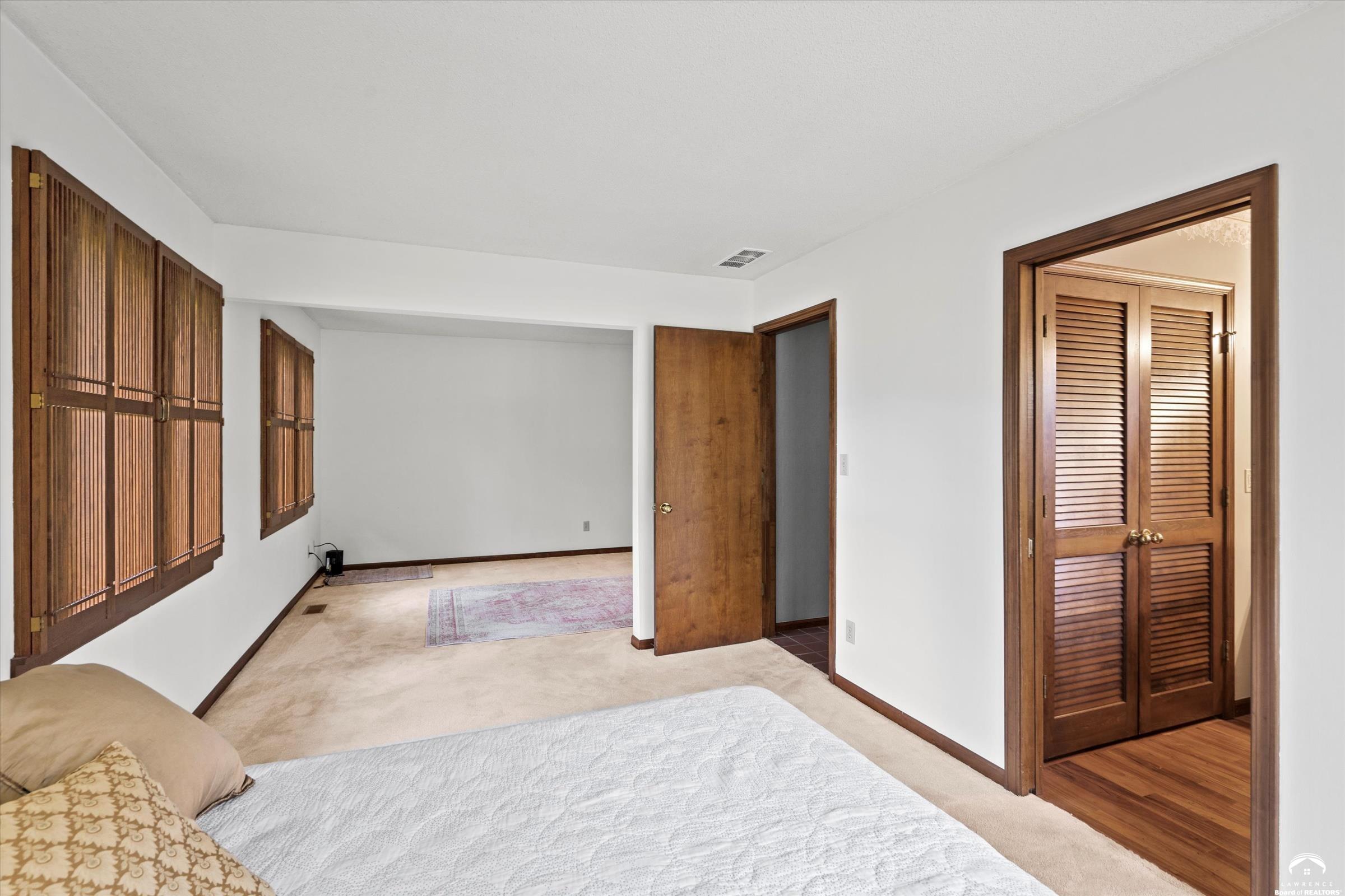 2609 Westdale Road Lawrence, KS 66049 - Photo 26 of 41