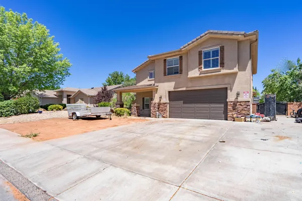 $450,000 | 2323 East 440 N Circle, St. George, UT 84790