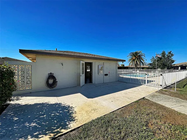 $339,900 | 1657 Bal Harbour Drive, Unit 2, Venice, FL 34293