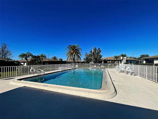 $339,900 | 1657 Bal Harbour Drive, Unit 2, Venice, FL 34293