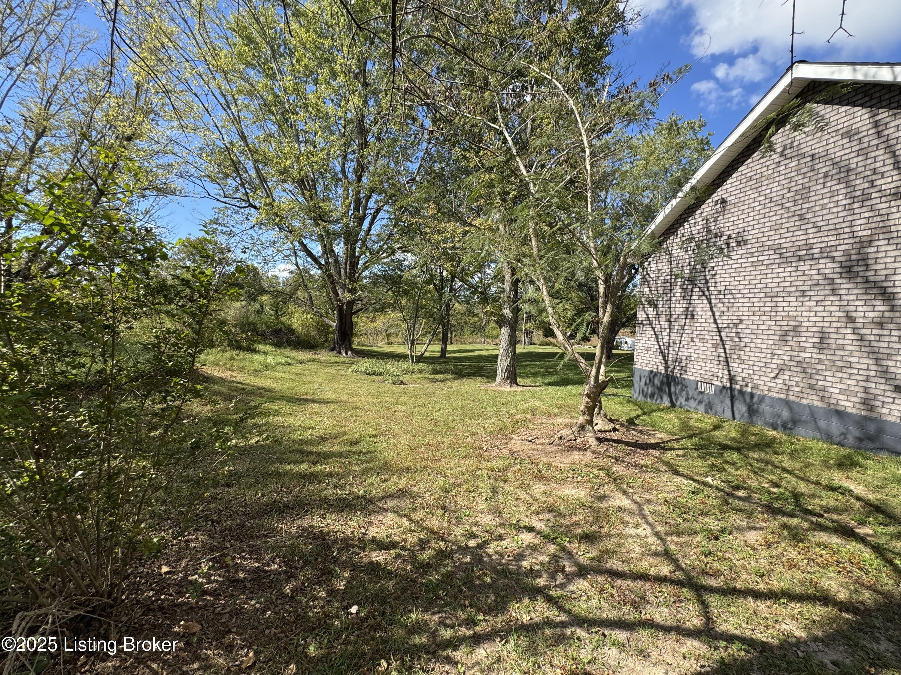 6480 Loretto Road Bardstown, KY 40004 - Photo 28 of 37 IMG_6859