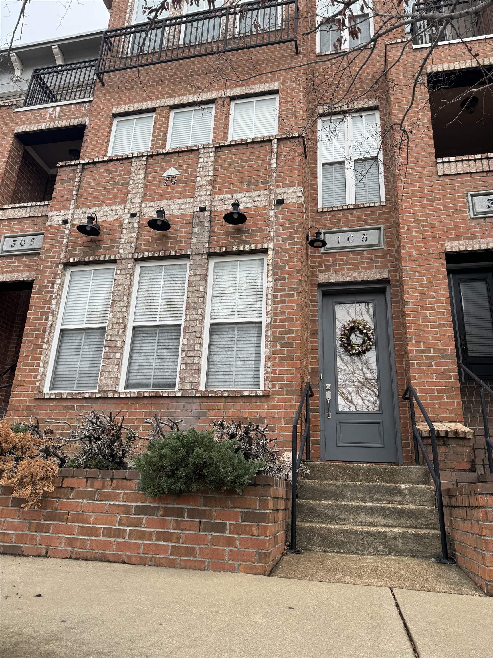 70 West Carolina Avenue, Unit 105 Memphis, TN 38103 - Photo 23 of 40 a front view of a building