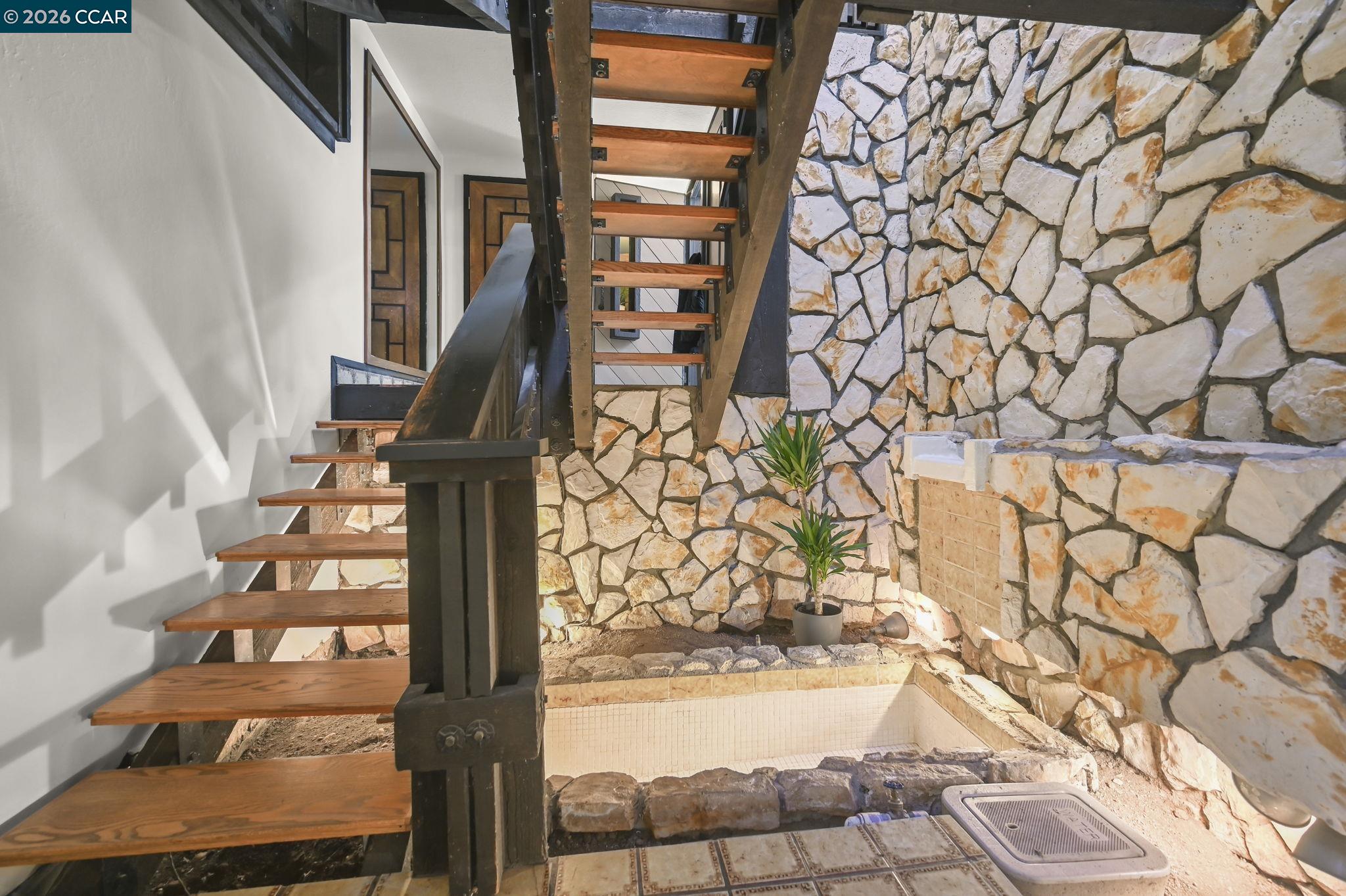 3912 Quail Ridge Road Lafayette, CA 94549 - Photo 5 of 60 a view of entryway with a front door