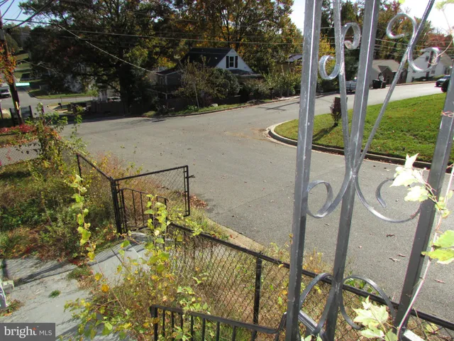 $292,000 | 1629 Quarter Avenue, Capitol Heights, MD 20743