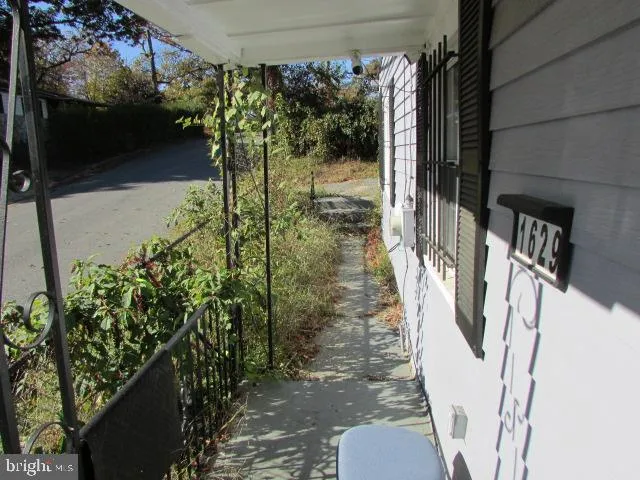 $292,000 | 1629 Quarter Avenue, Capitol Heights, MD 20743