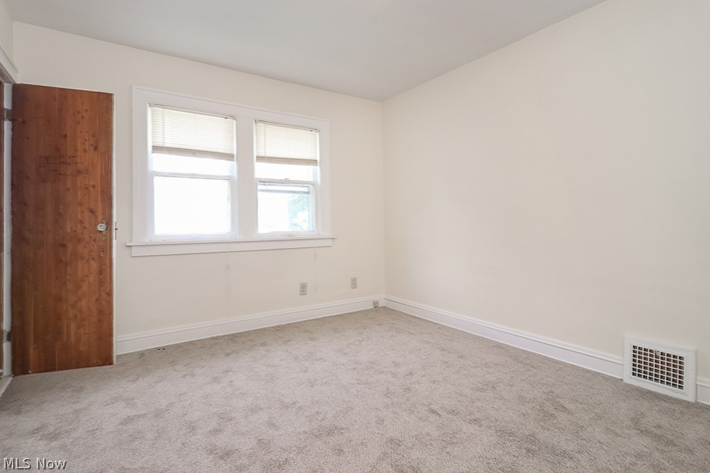 1175 Pomona Road Cleveland Heights, OH 44121 - Photo 21 of 34