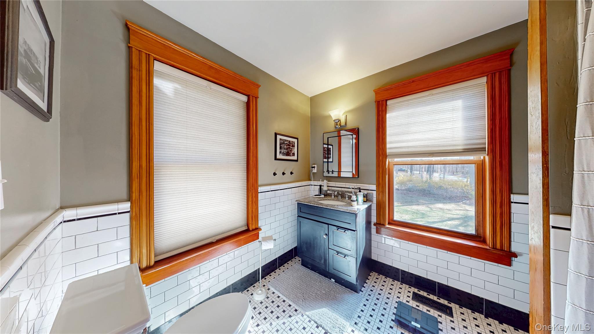 1193 S Road Wurtsboro, NY 12790 - Photo 26 of 41 a very nice looking room with a large window