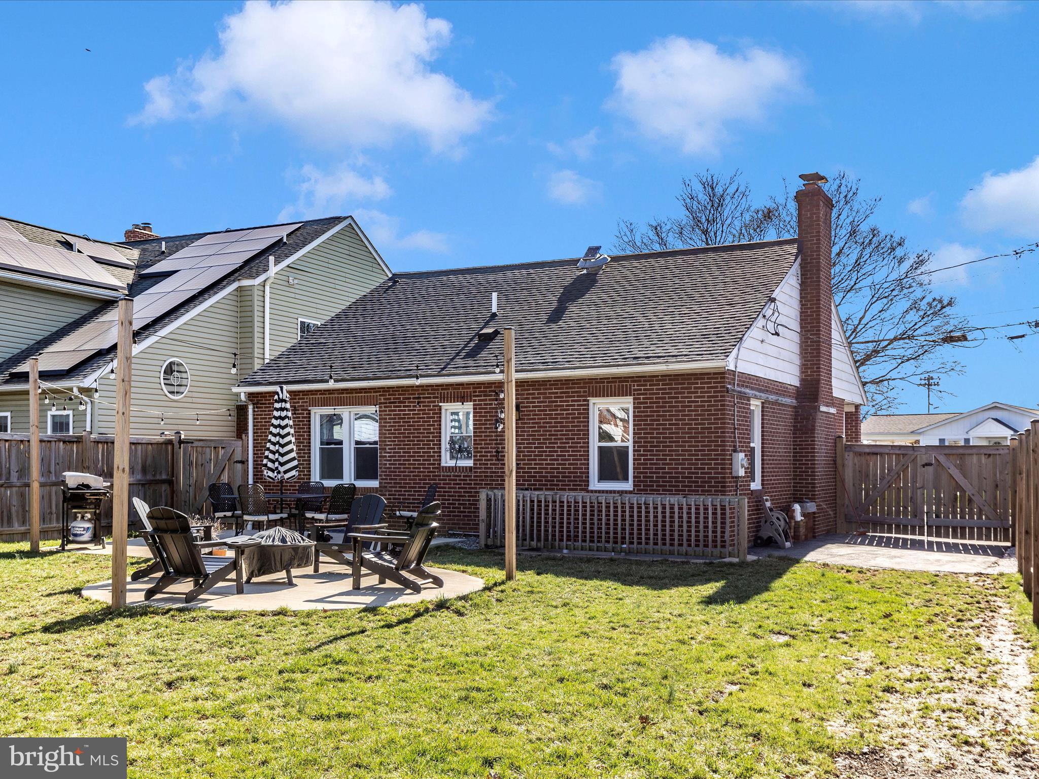 207 Thomas Avenue Frederick, MD 21701 - Photo 42 of 60 a view of a house with swimming pool and furniture