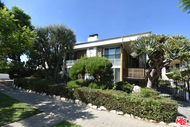 $2,050,000 | 621 South Osage Avenue, Inglewood, CA 90301