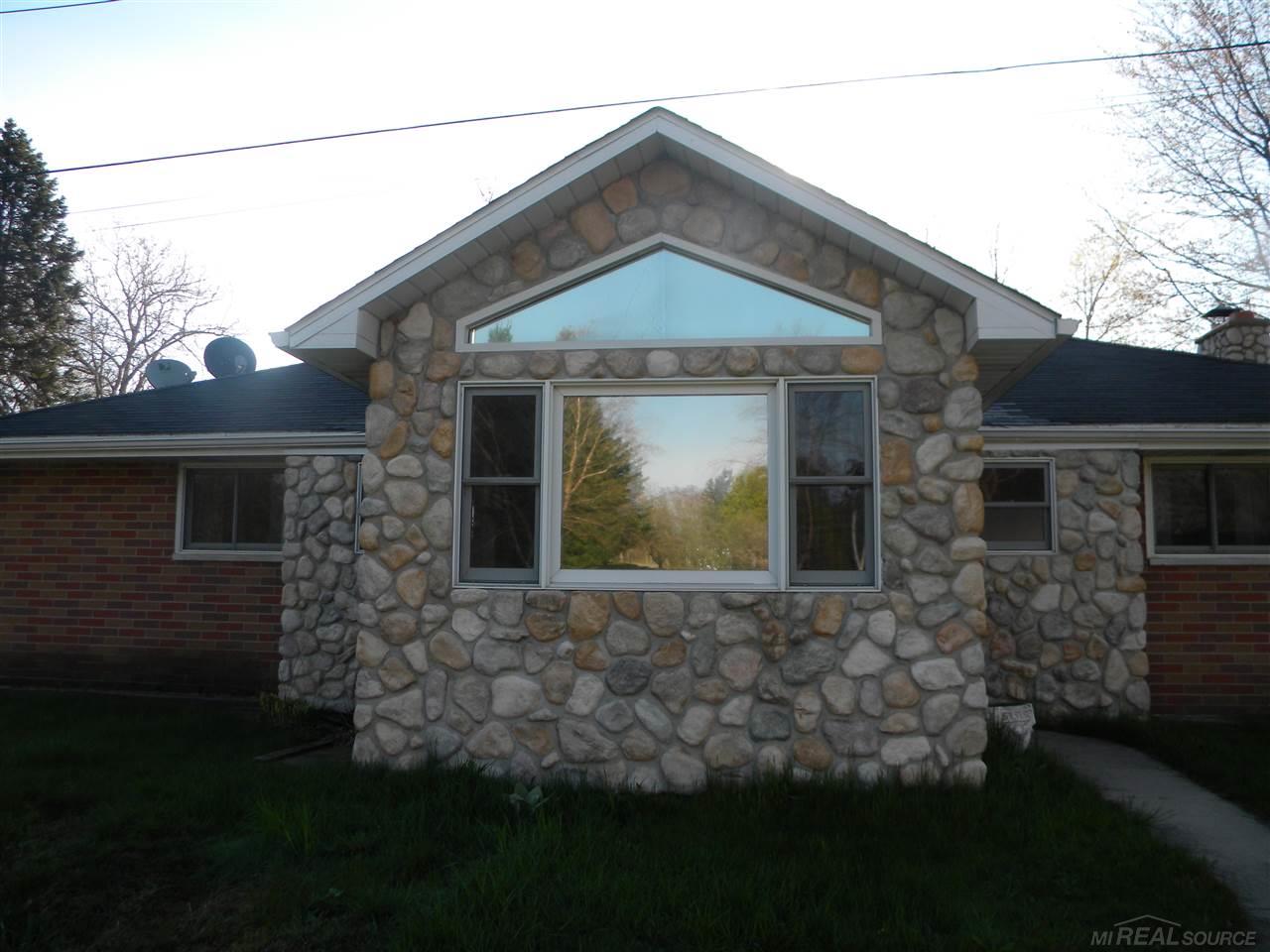 4172 North Lakeshore Road Deckerville, MI 48427 - Photo 1 of 12 31243398.JPG