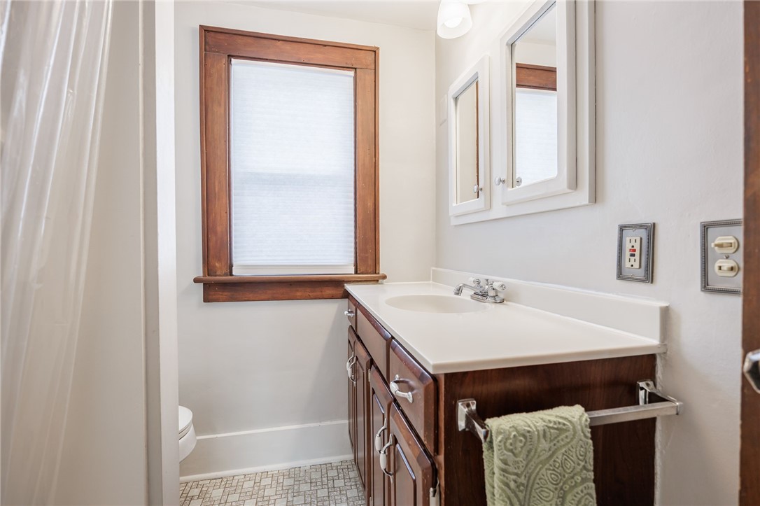 370 Laurelton Road Irondequoit, NY 14609 - Photo 29 of 43
